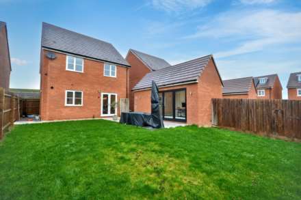 Ashton Crescent, Tewkesbury, Gloucestershire, Image 12