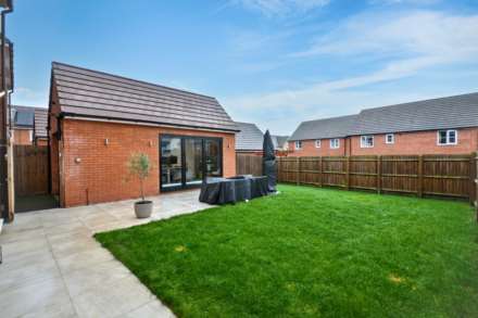 Ashton Crescent, Tewkesbury, Gloucestershire, Image 20