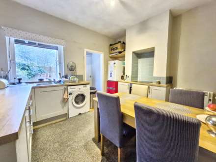 Cheltenham Road, Kinsham, Tewkesbury, Gloucestershire, Image 4