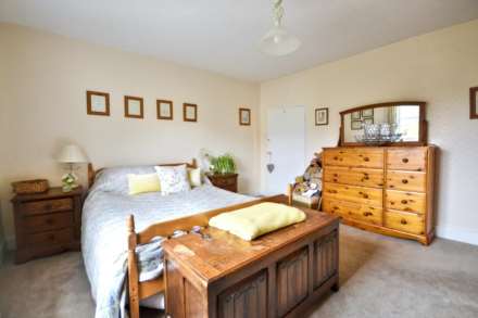 Upton Road, Defford, Worcestershire, Image 25