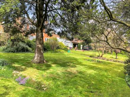 Upton Road, Defford, Worcestershire, Image 32