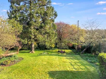 Upton Road, Defford, Worcestershire, Image 33