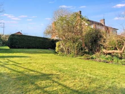 Upton Road, Defford, Worcestershire, Image 34