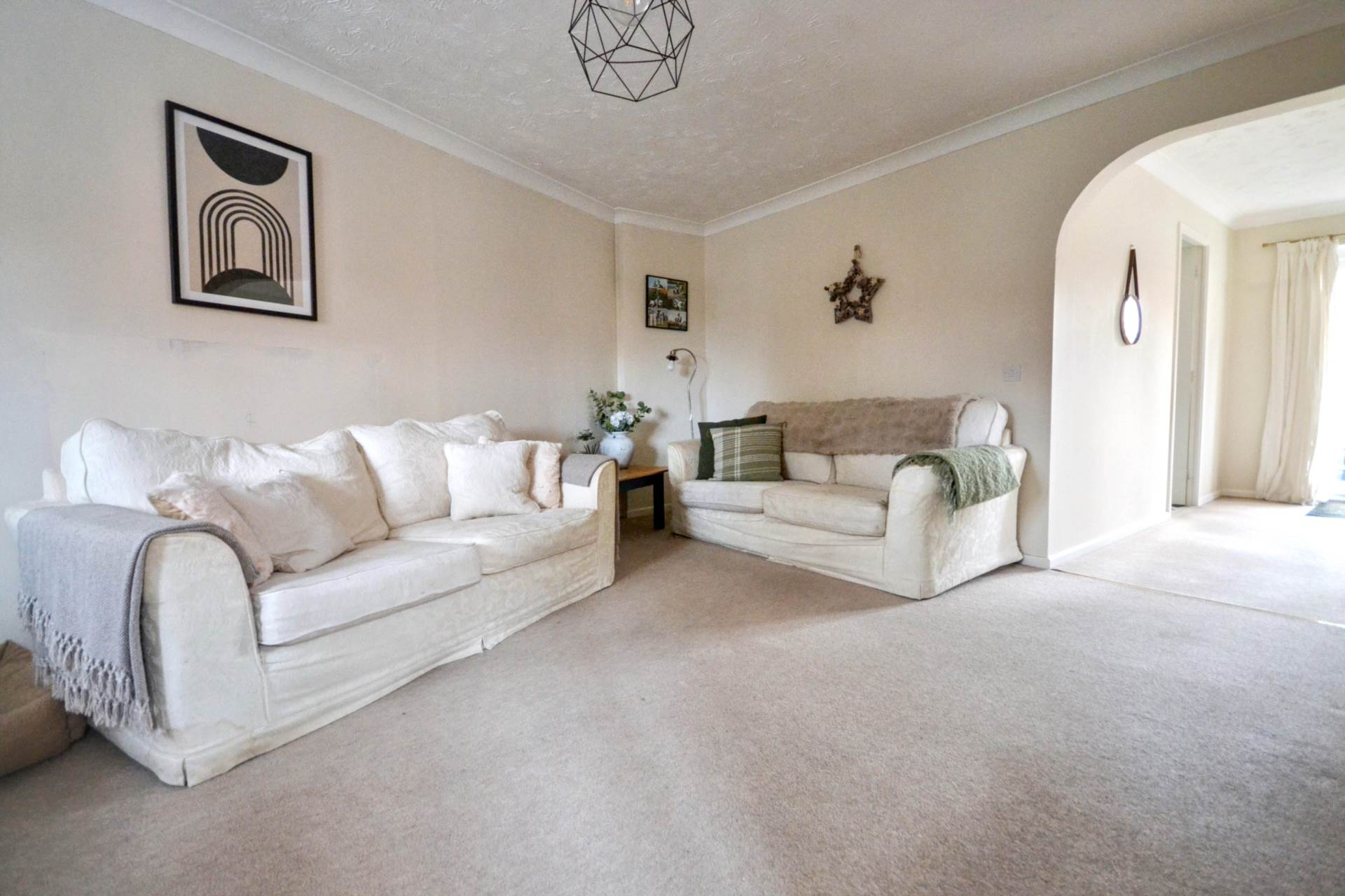 Hawkmoth Close, Walton Cardiff, Tewkesbury, Image 3