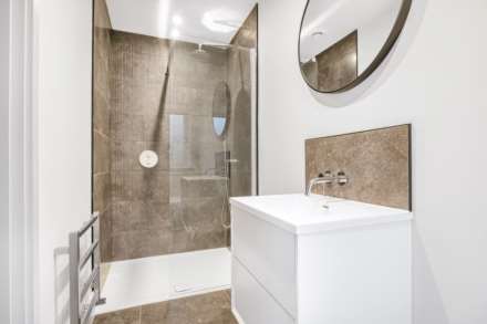 Crimperland Close, Minsterworth, Gloucestershire, Image 22