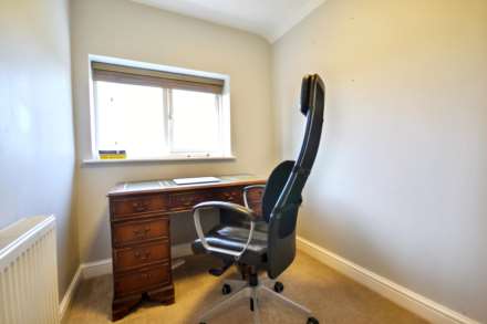 The Close, Eckington, Worcestershire, Image 22