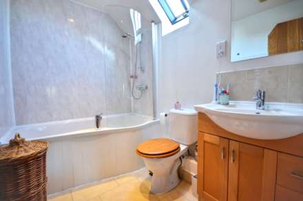 Two Mile Lane, Highnam, Gloucestershire, Image 23