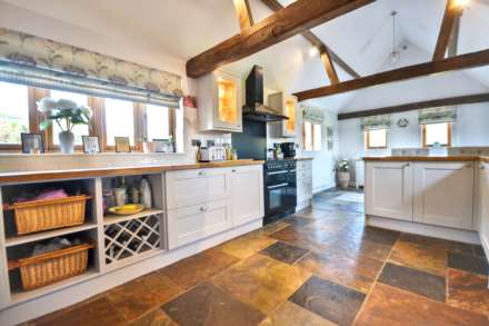 Two Mile Lane, Highnam, Gloucestershire, Image 8