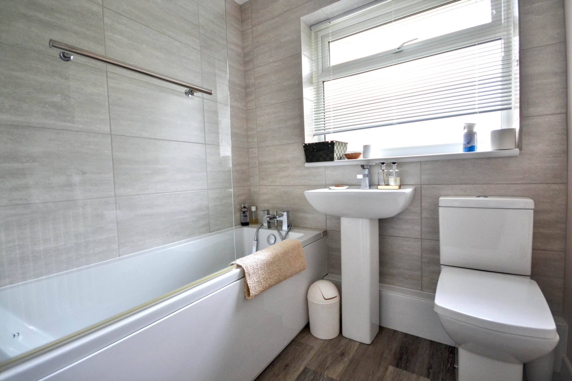 Green Lane, Naunton Village, Worcestershire, Image 24