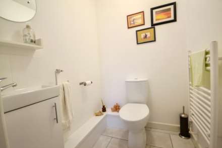 Green Lane, Naunton Village, Worcestershire, Image 23