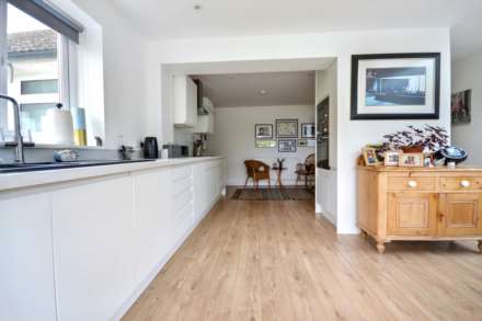 Green Lane, Naunton Village, Worcestershire, Image 7