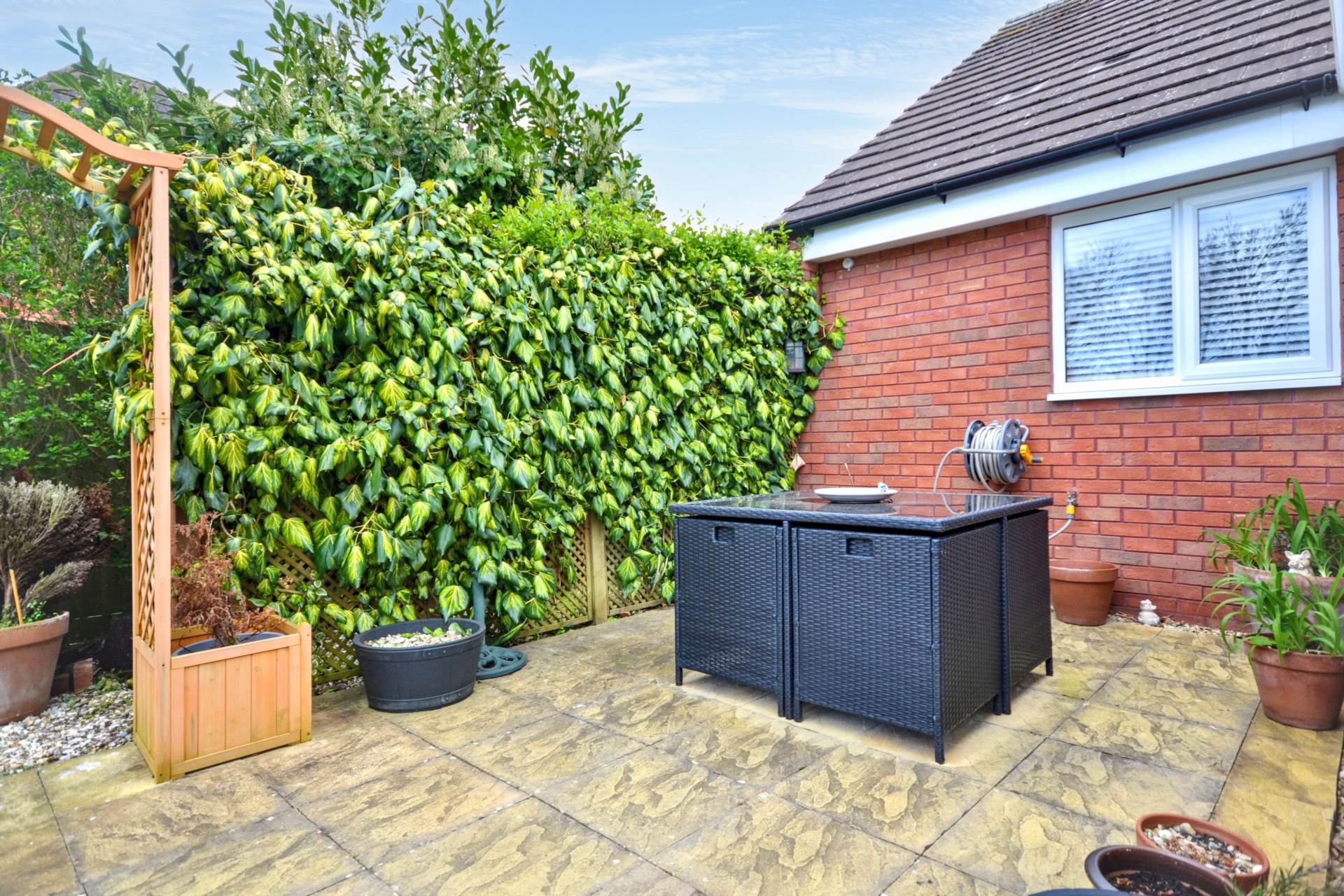 Feddon Close, Stoke Orchard, Cheltenham, Gloucestershire, Image 12