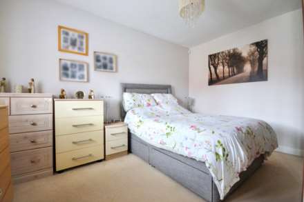 Feddon Close, Stoke Orchard, Cheltenham, Gloucestershire, Image 8