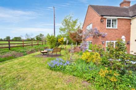 Worcester Road, Earls Croome, Worcestershire, Image 17