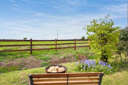 Worcester Road, Earls Croome, Worcestershire, Image 3