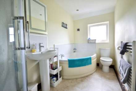 Worcester Road, Earls Croome, Worcestershire, Image 30