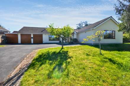 Pass Street, Eckington, Worcestershire, Image 29