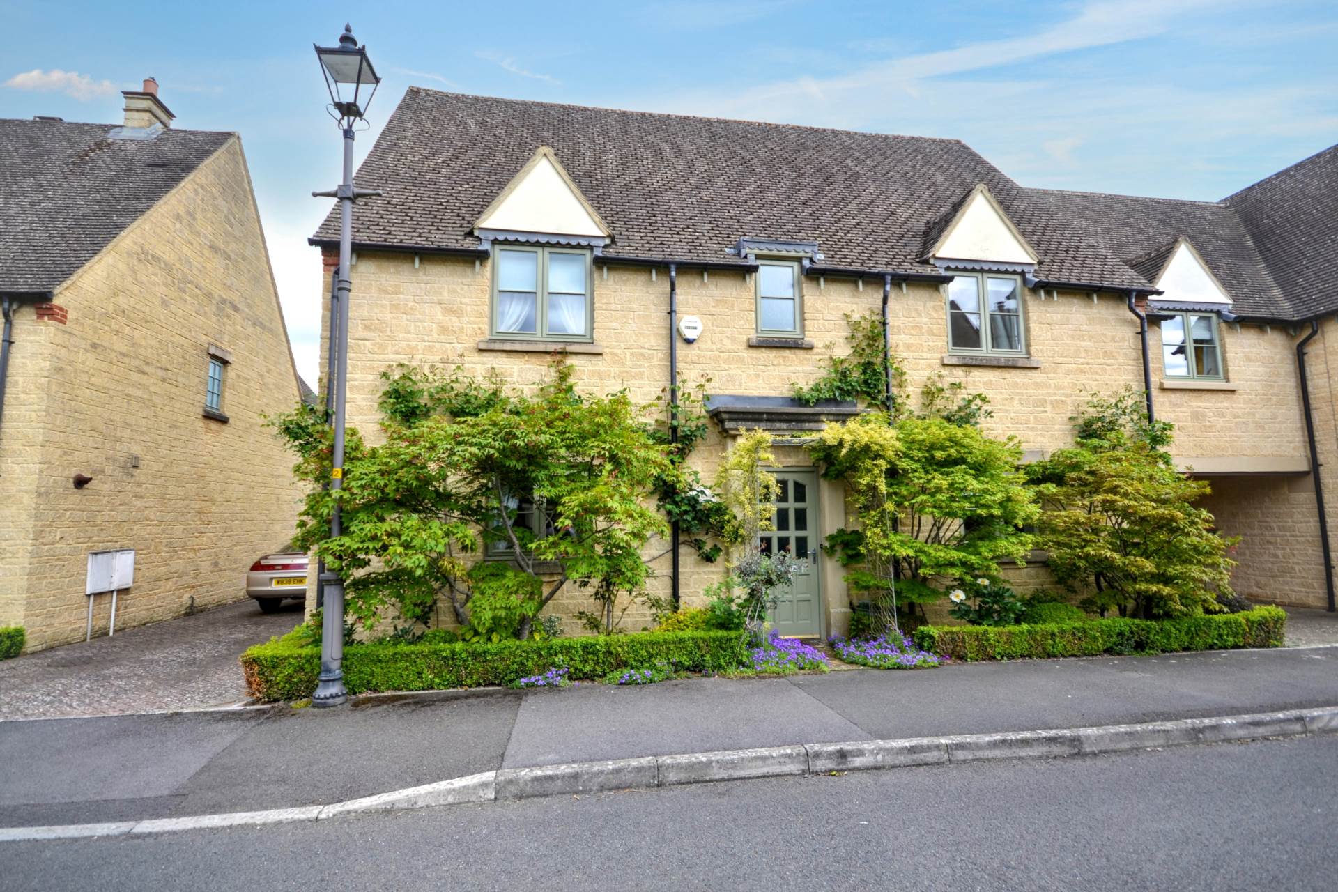 Coppins Court, Bourton On The Water, Cheltenham, Image 1