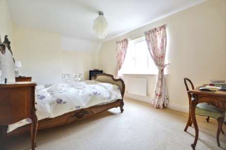 Coppins Court, Bourton On The Water, Cheltenham, Image 11