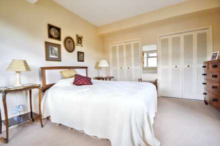 Merestone Drive, Cheltenham, Gloucestershire, Image 13