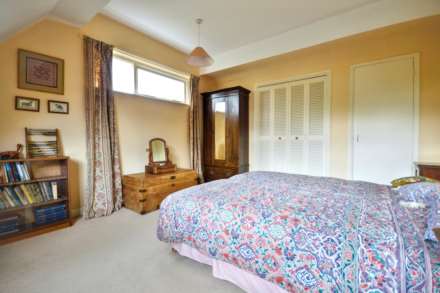 Merestone Drive, Cheltenham, Gloucestershire, Image 16