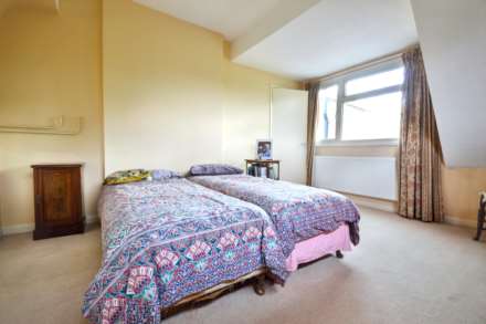 Merestone Drive, Cheltenham, Gloucestershire, Image 17