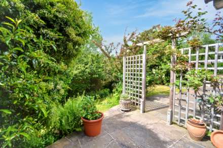 Merestone Drive, Cheltenham, Gloucestershire, Image 19