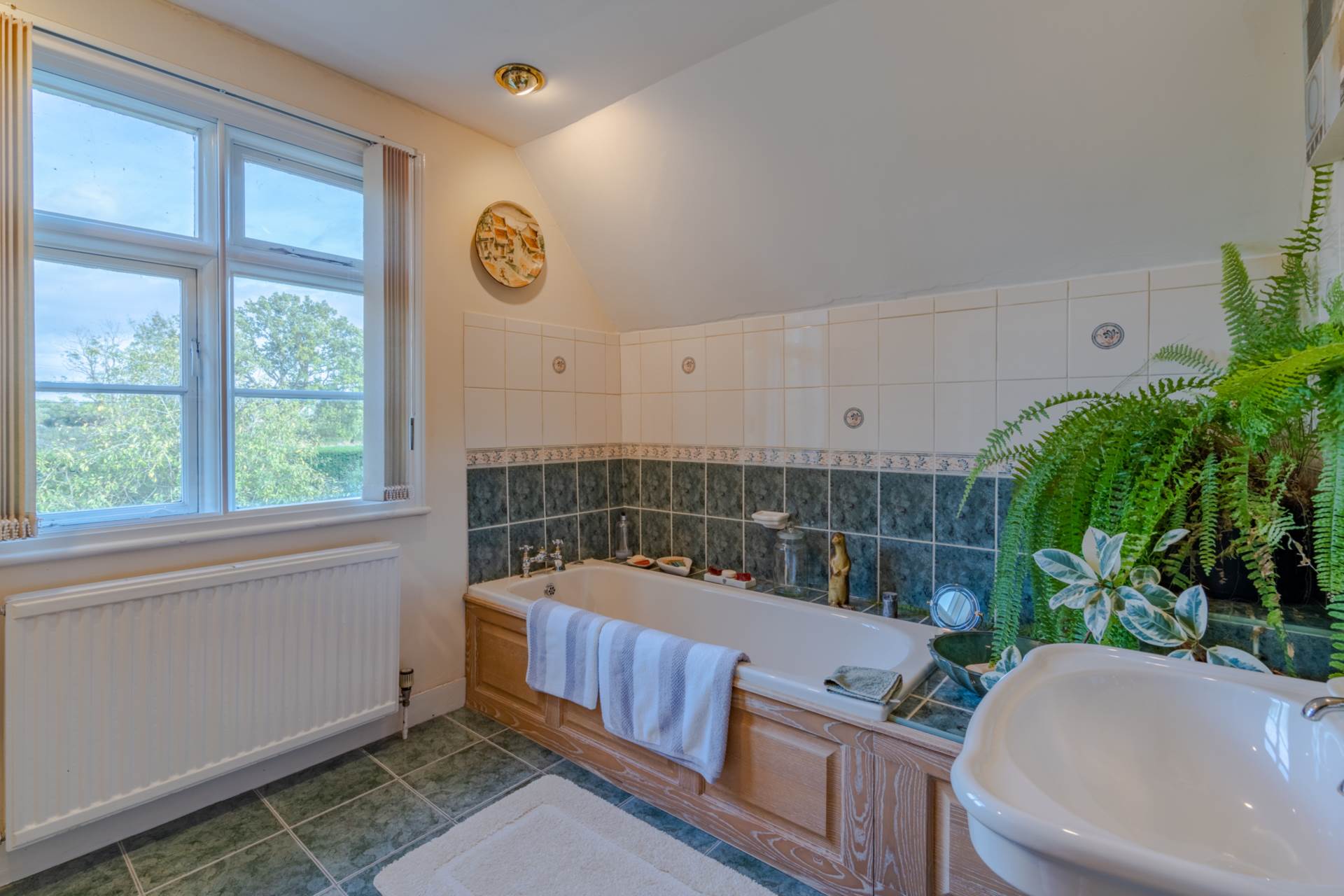 Pershore Road, Earls Croome, Worcestershire, Image 15