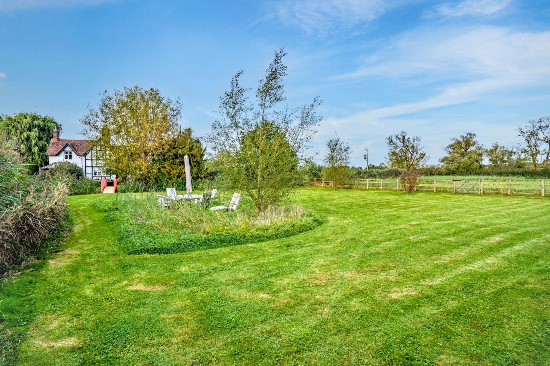 Pershore Road, Earls Croome, Worcestershire, Image 2