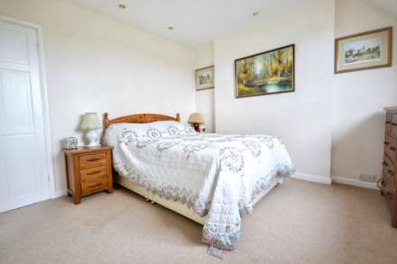 Cheltenham Road, Kinsham, Tewkesbury, Image 13