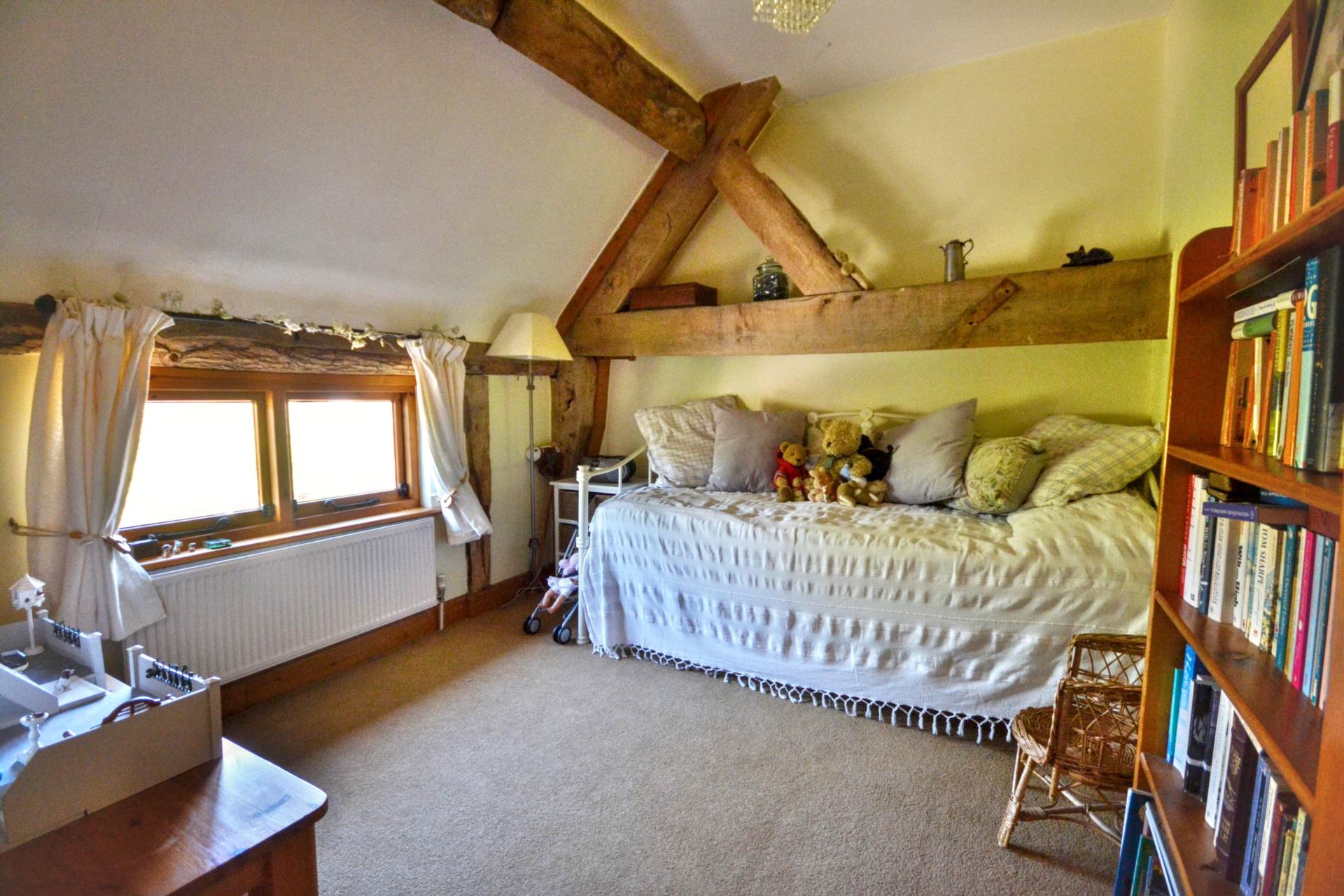 Deerfold Court, Besford, Worcestershire, Image 14