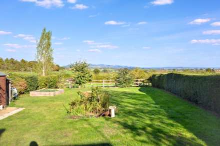 Bushley Green, Tewkesbury, Gloucestershire, Image 2