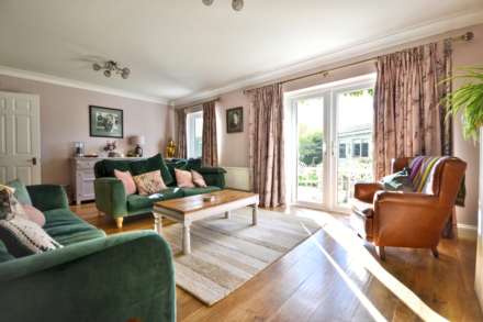 Hoptons Cottage, Kemerton, Image 6