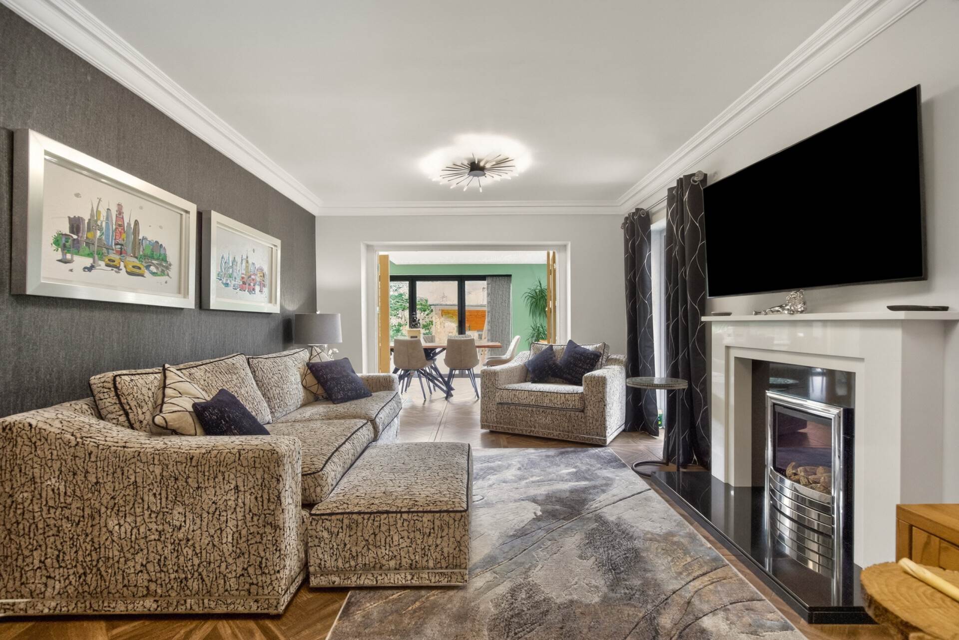 Blackmore Gate, Buckland Price £1,250,000