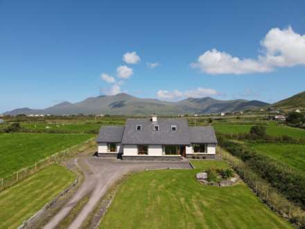 4 Bedroom Detached, Kilcooley, Ballydavid