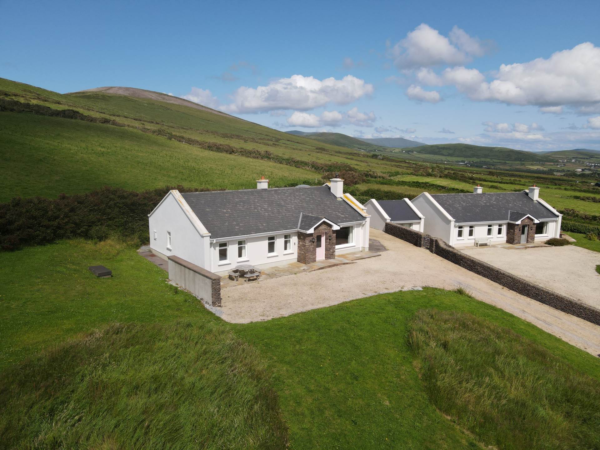 Foxglove Cottage, Coumaleague, Ventry, Image 2