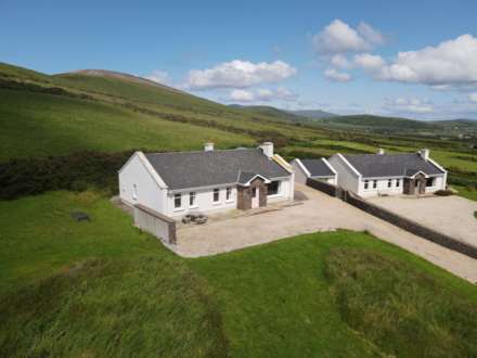 Foxglove Cottage, Coumaleague, Ventry, Image 2