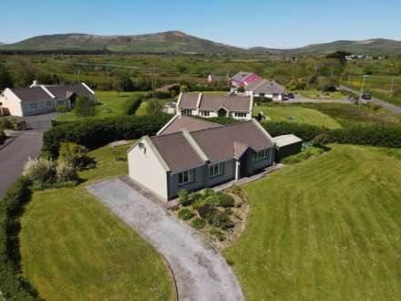 No. 4 Milltown, Dingle, Image 2