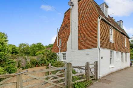 2 Bedroom Semi-Detached, Leigh Road, Hildenborough