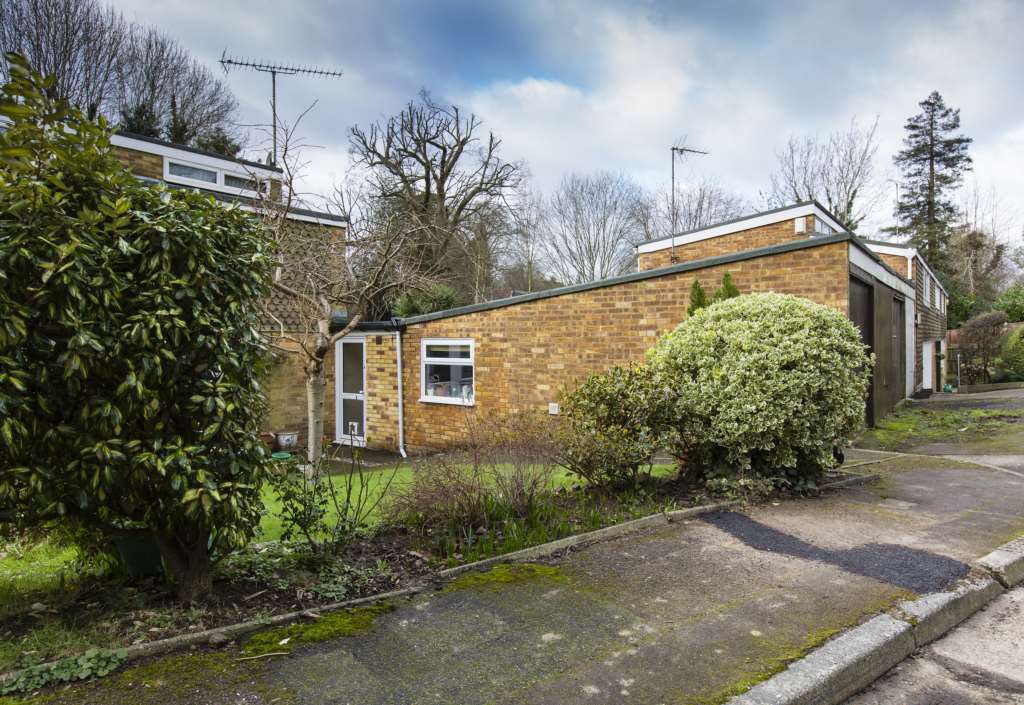 Ashdown Close, Royal Tunbridge Wells, Image 9