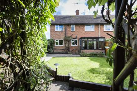 3 Bedroom Semi-Detached, Paddock Close, Fordcombe