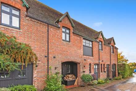 3 Bedroom Barn Conversion, Home Farm Close, Leigh, Tonbridge