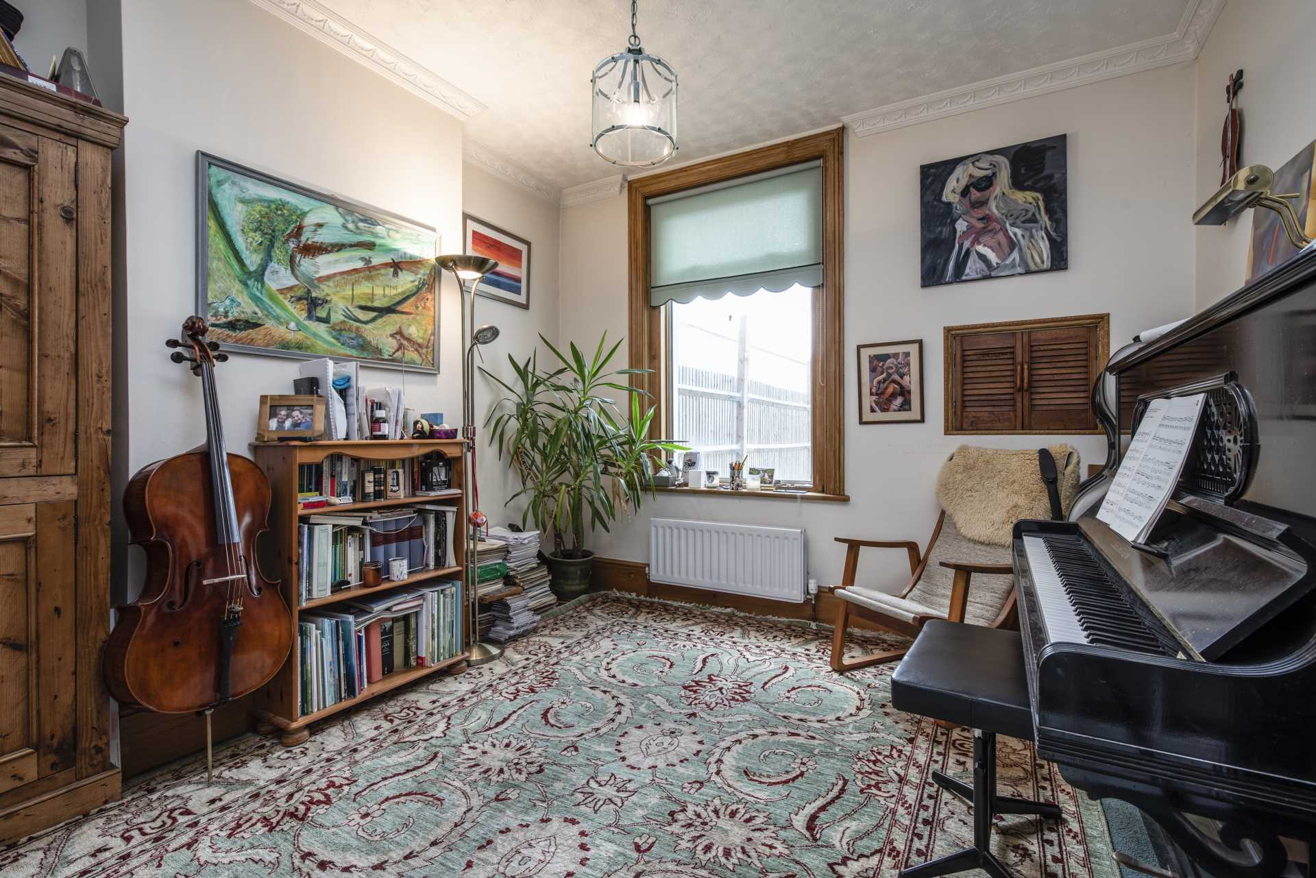 Holden Park Road, Southborough, Image 5