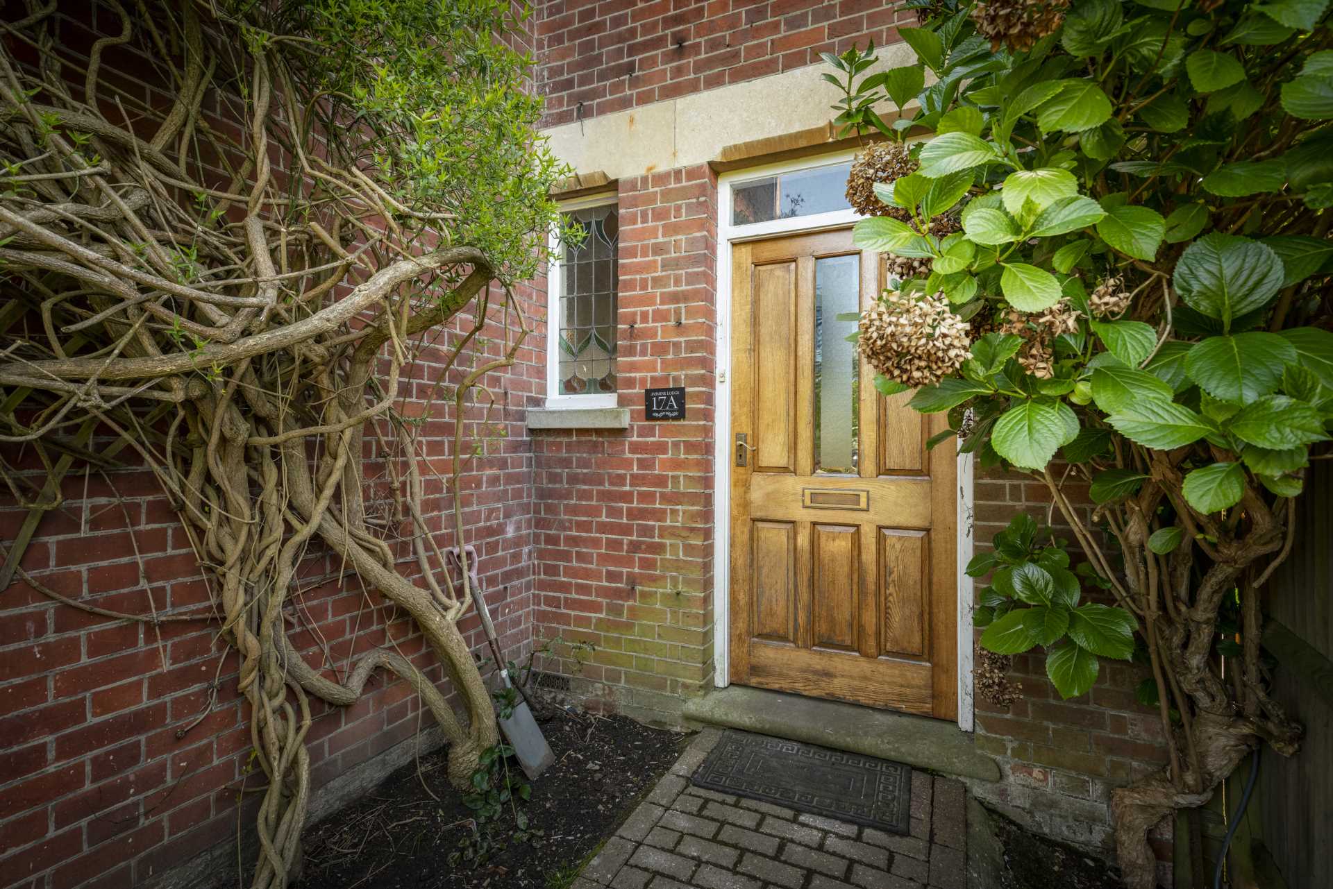 Holden Road, Southborough, Image 19