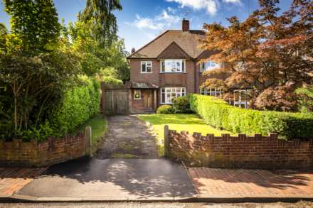 3 Bedroom Semi-Detached, Longmeads, Langton Green