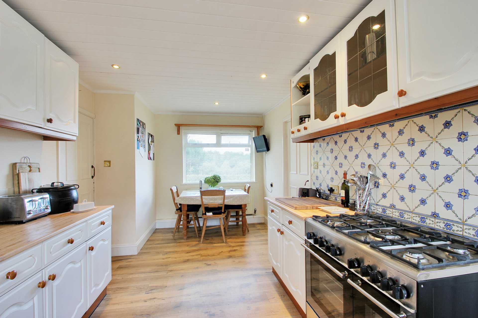 Vauxhall Lane, Southborough, Image 3