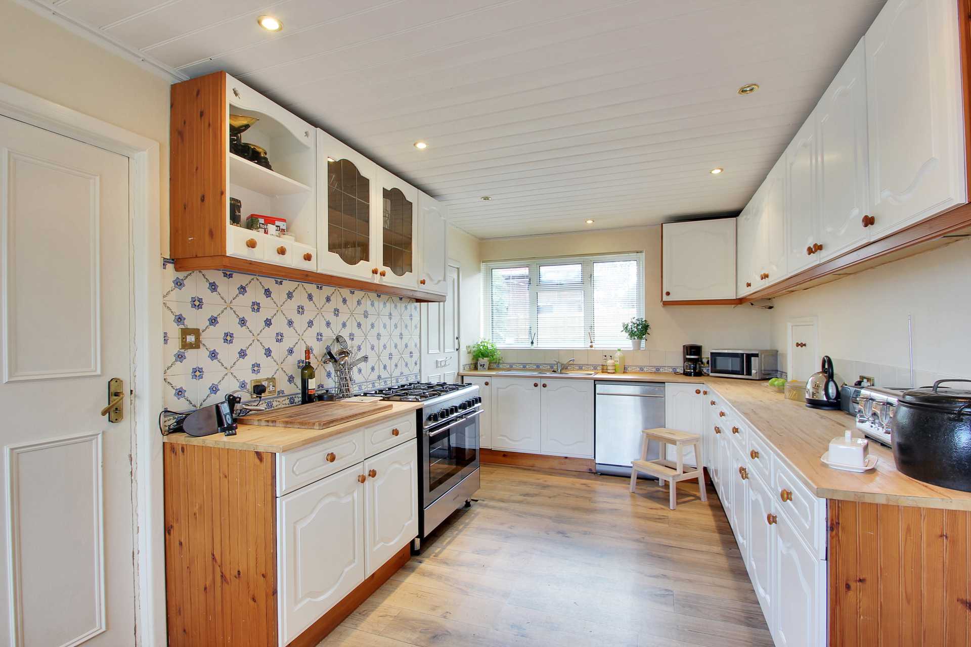 Vauxhall Lane, Southborough, Image 4