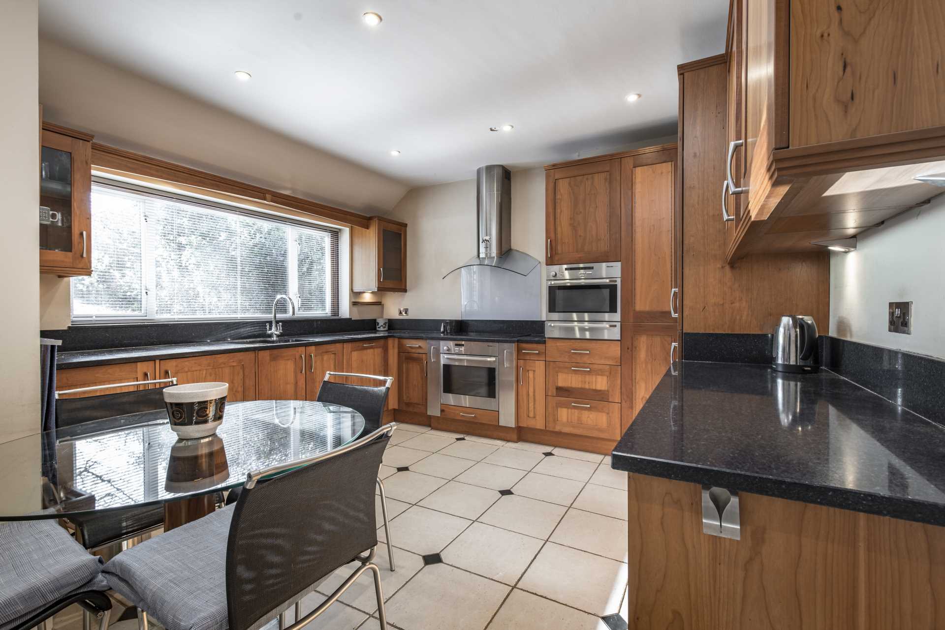 Longmeads, Langton Green, Tunbridge Wells, Image 2