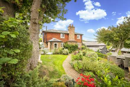 3 Bedroom End Terrace, Coopers Lane, Penshurst