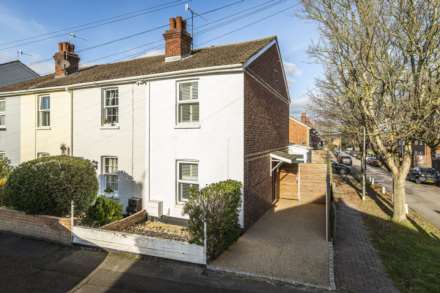 2 Bedroom End Terrace, Great Brooms Road, High Brooms, Tunbridge Wells